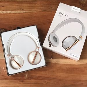 NWT Caeden Linea Nº1 in white and rose gold